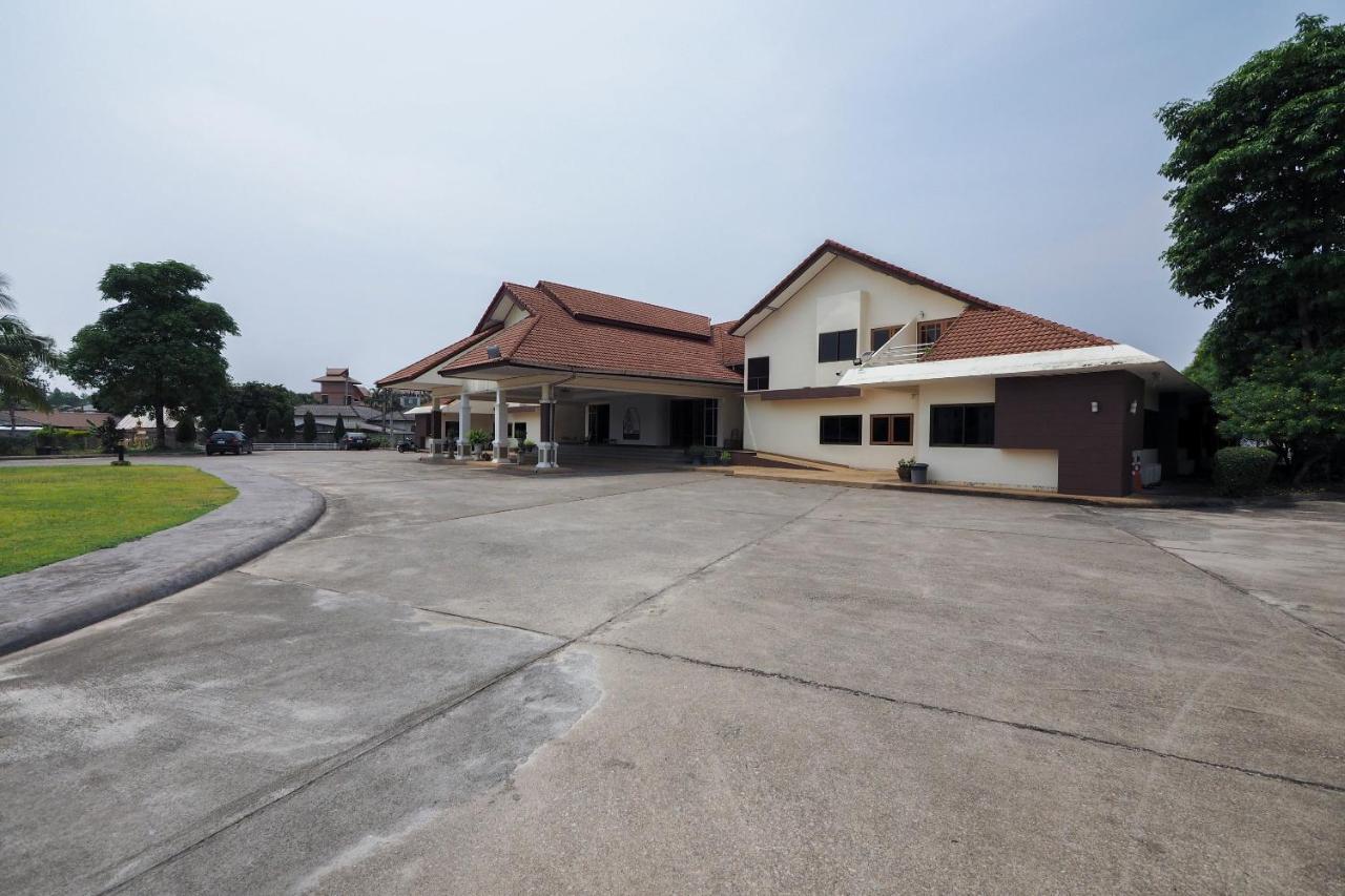 Oyo 859 Golden Land Hotel Chiang Rai Eksteriør billede